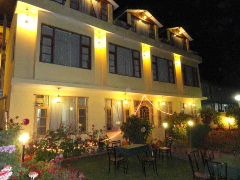 Sagrika Resort Dalhousie Exterior foto